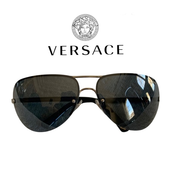 ⚜️✨Versace Sunglasses Aviator Style✨⚜️ - Picture 5 of 5